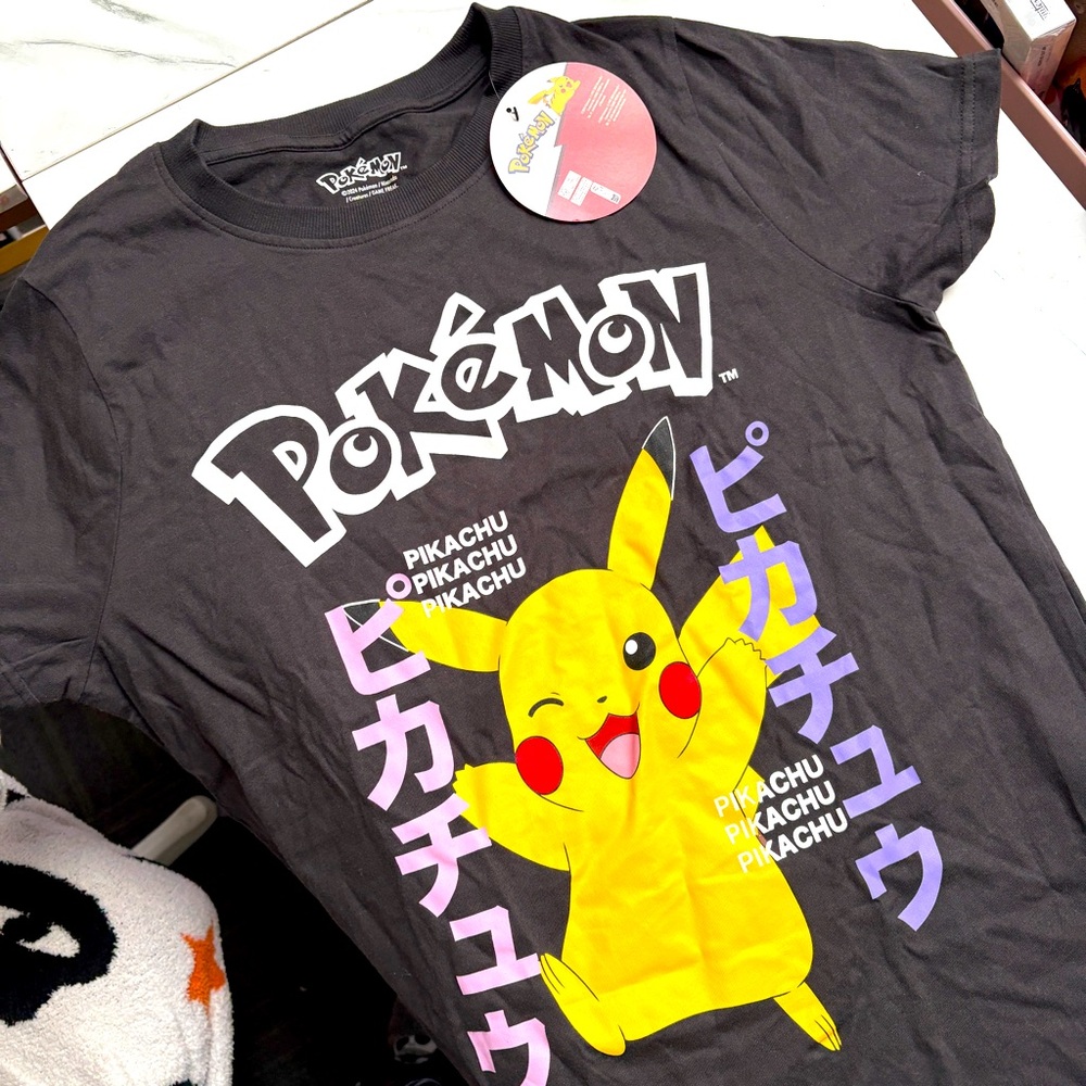 Pokemon Pikachu Shirt NWT